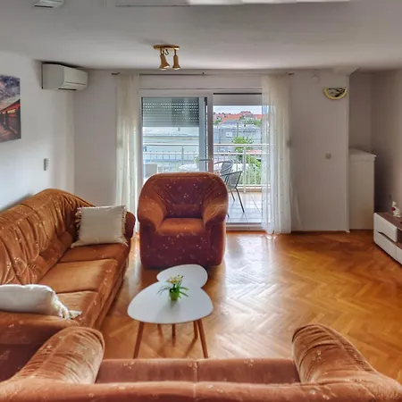 アパート View Kaštela