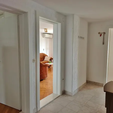 Apartman View