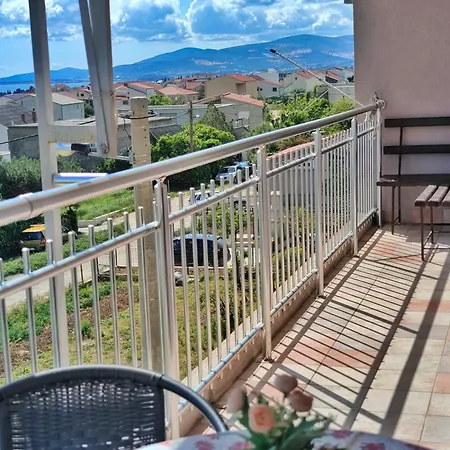 Apartman View